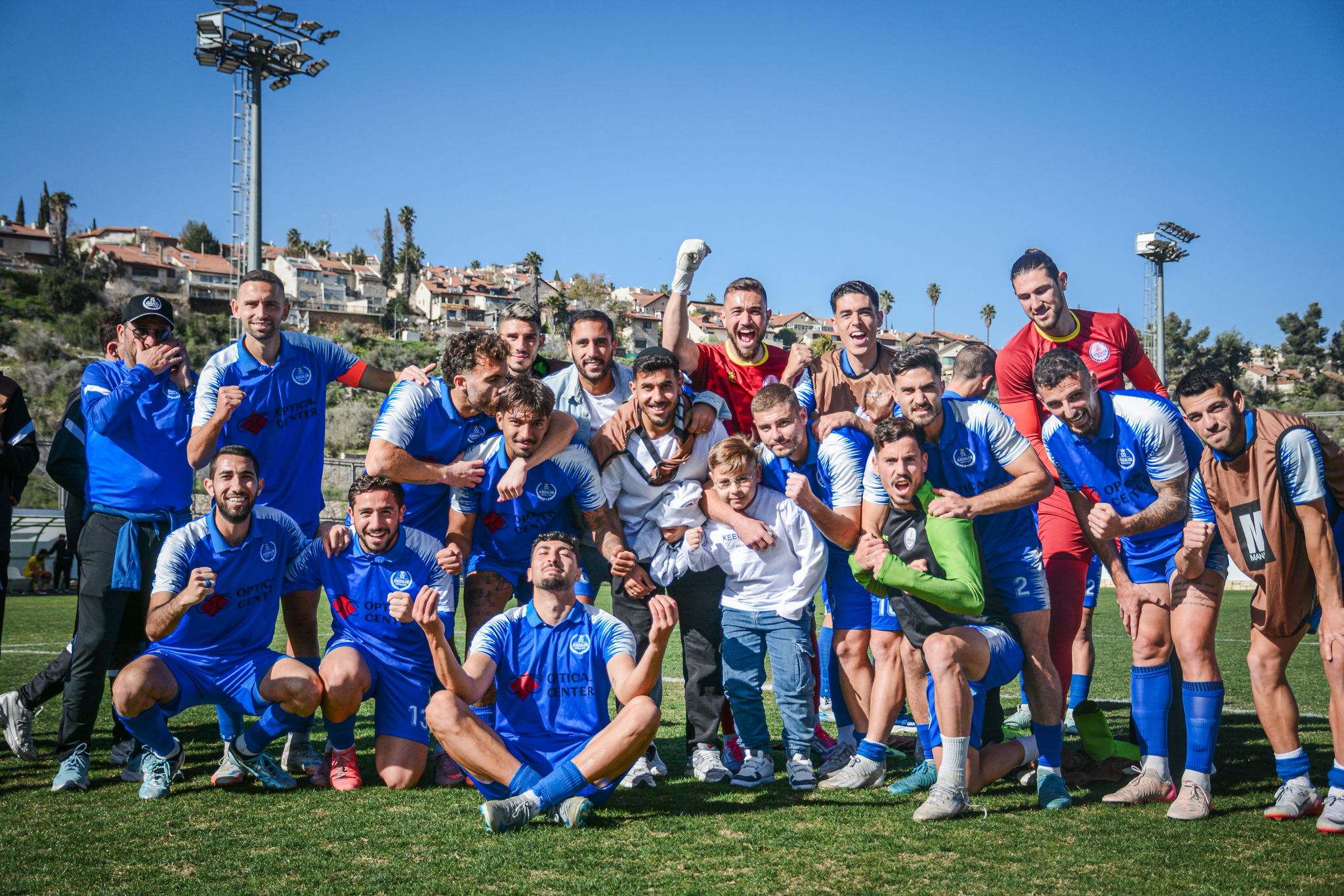 שחקני מ.כ ירושלים בסיום המשחק (באדיבות המועדון)